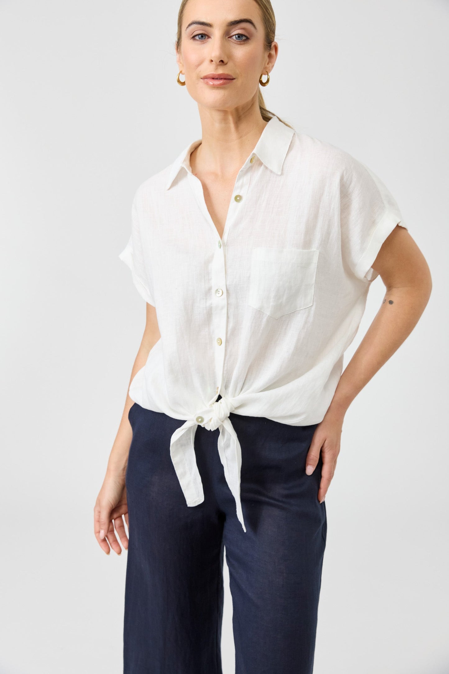 Eb & Ive - Studio Tie Shirt -Salt
