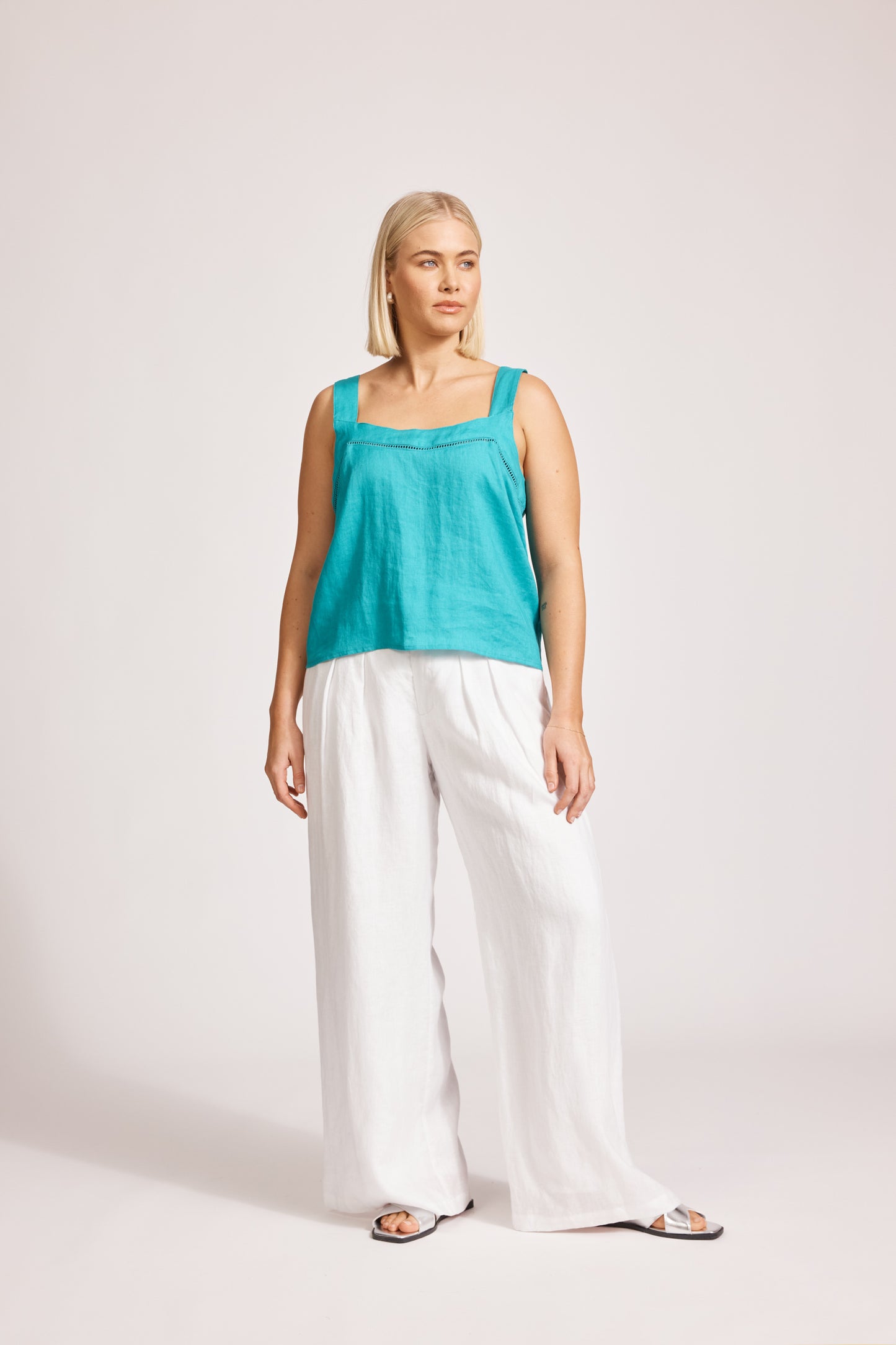 Eb & Ive - Miramar Tank - Lagoon