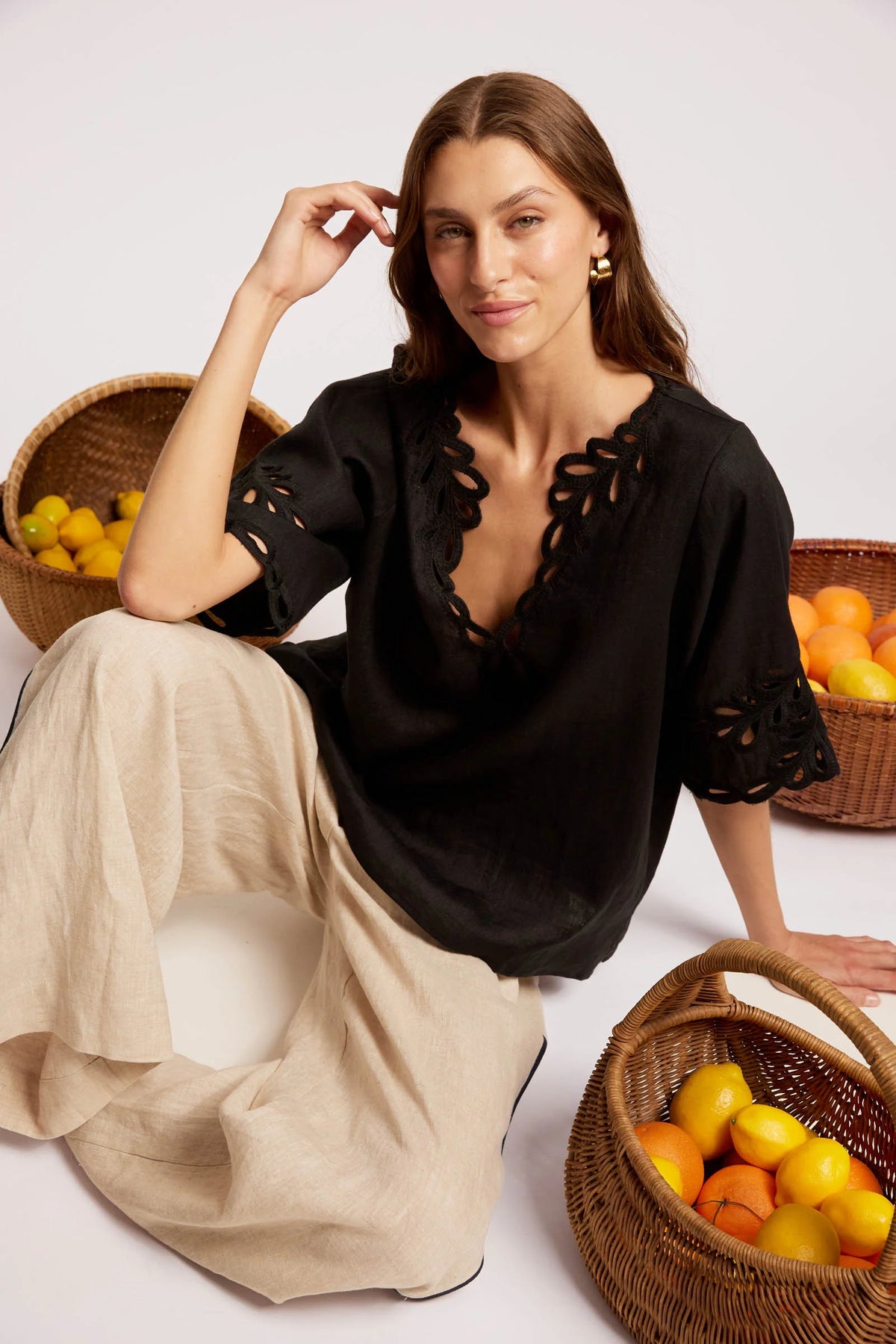 EB+IVE - Maris Top - Black