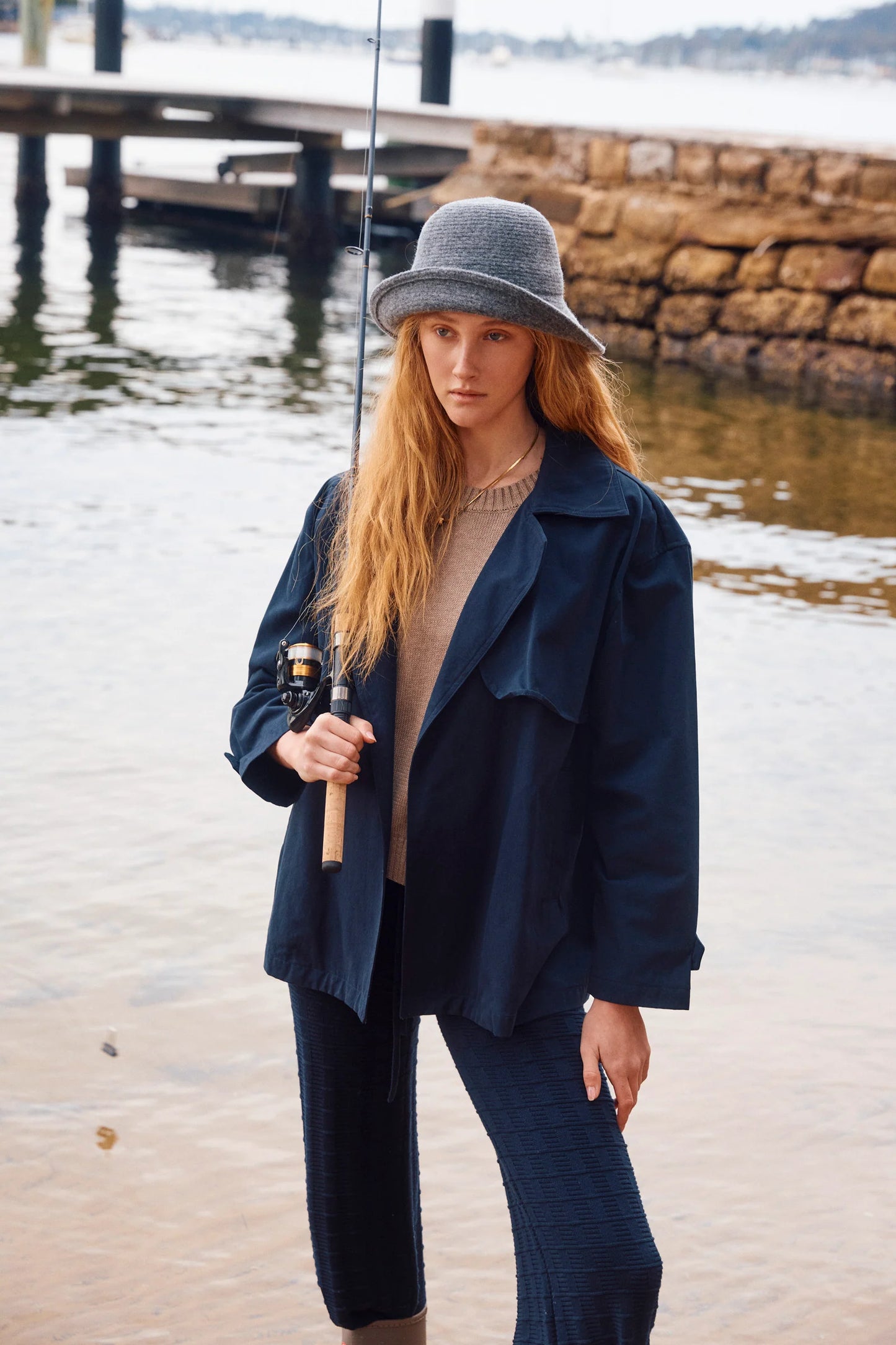 ISLE OF MINE - Farida Cropped Trench - Navy