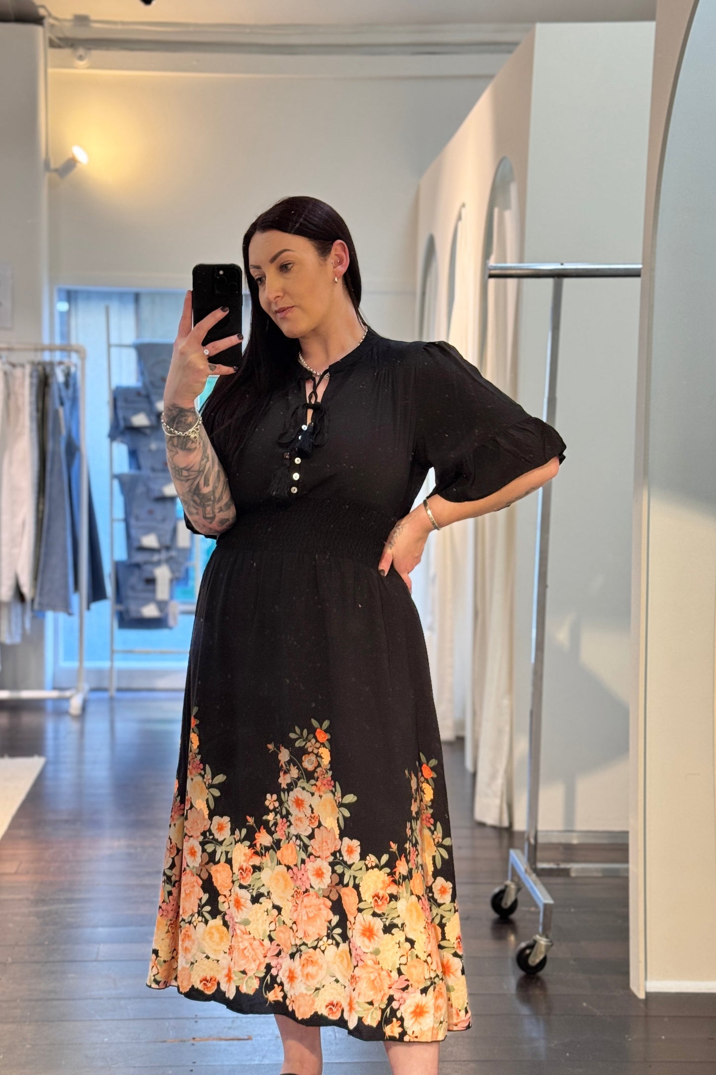 Astoria Midi Dress - Black/Floral