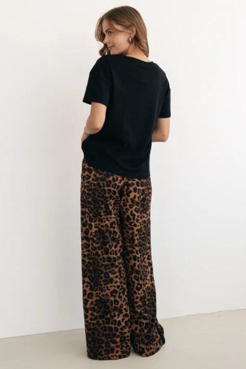 Easy Tuck Tee - Black