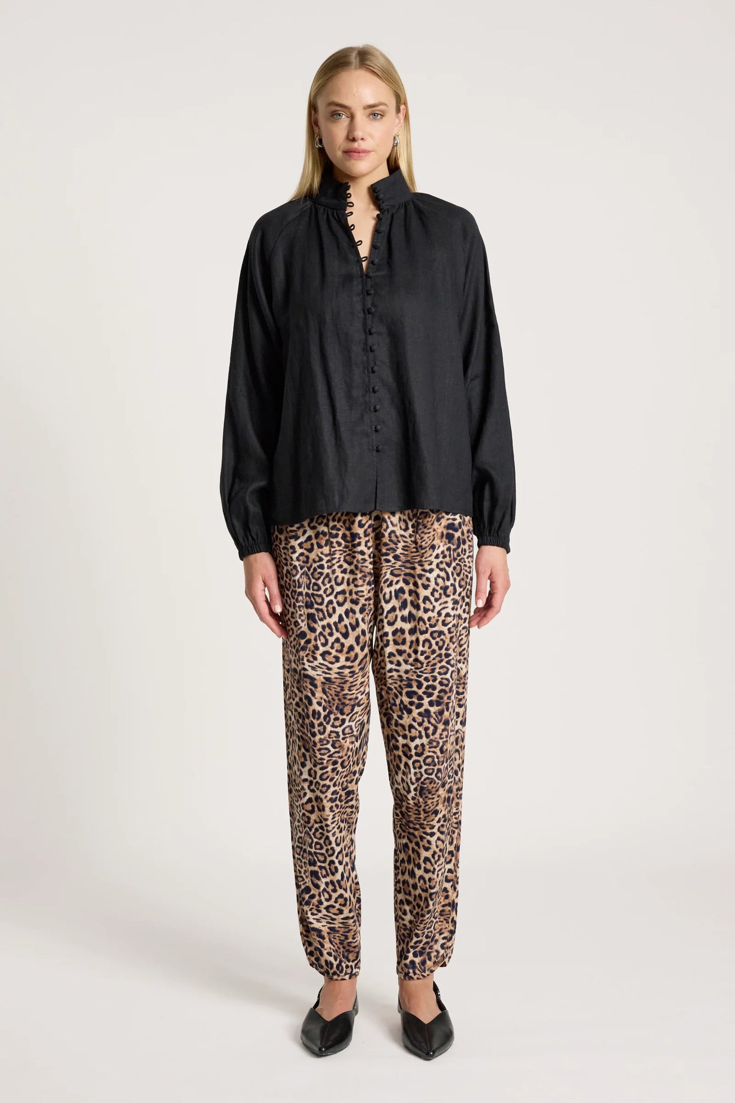EB+IVE - Bajau Button Shirt - Black
