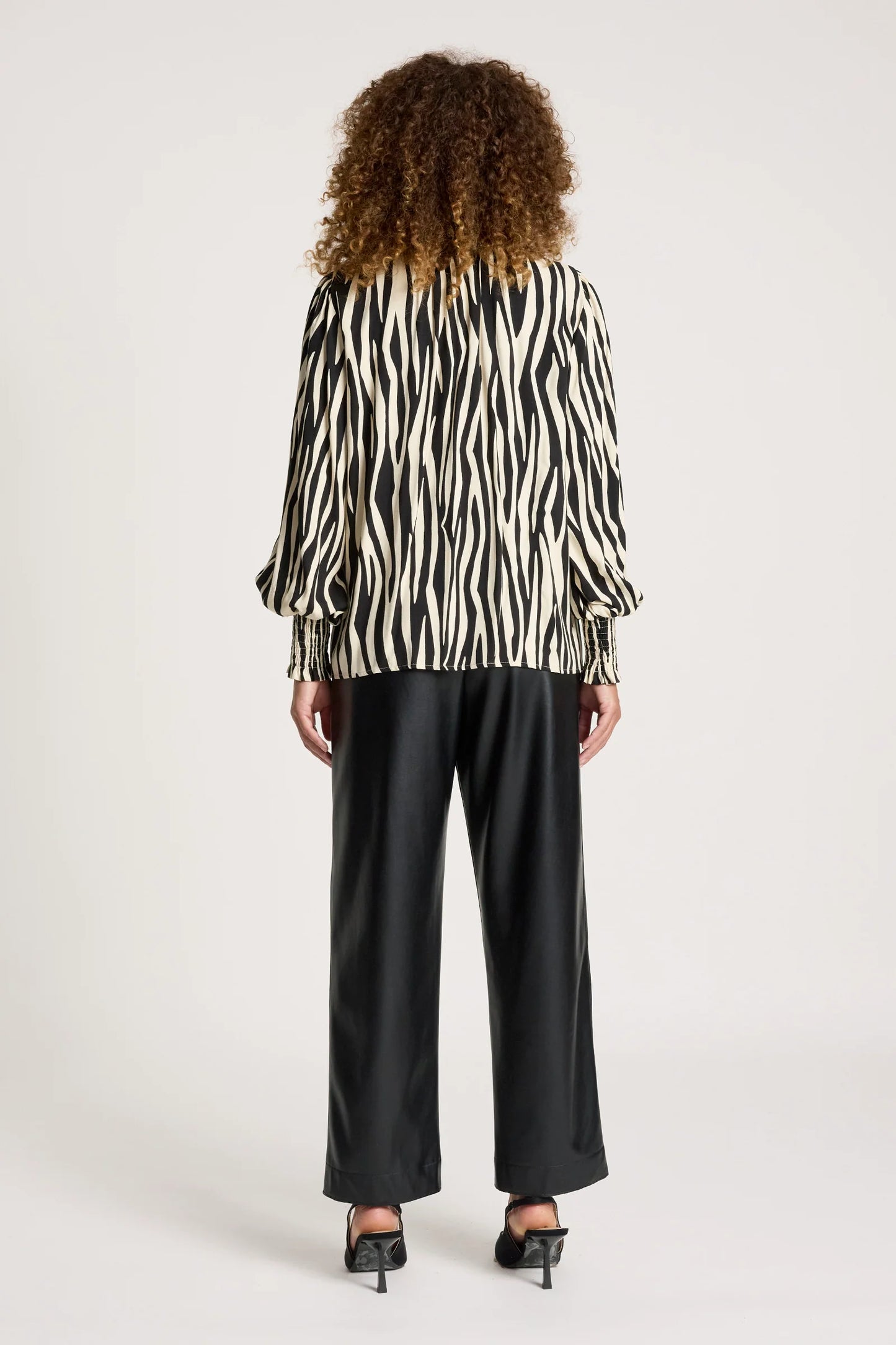 EB+IVE - San Frill Top - Savanna