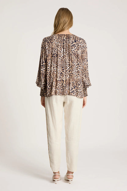 EB+IVE - San Frill Top - Nomad