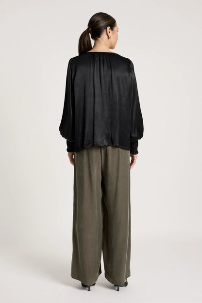 EB+IVE - San Frill Top - Black
