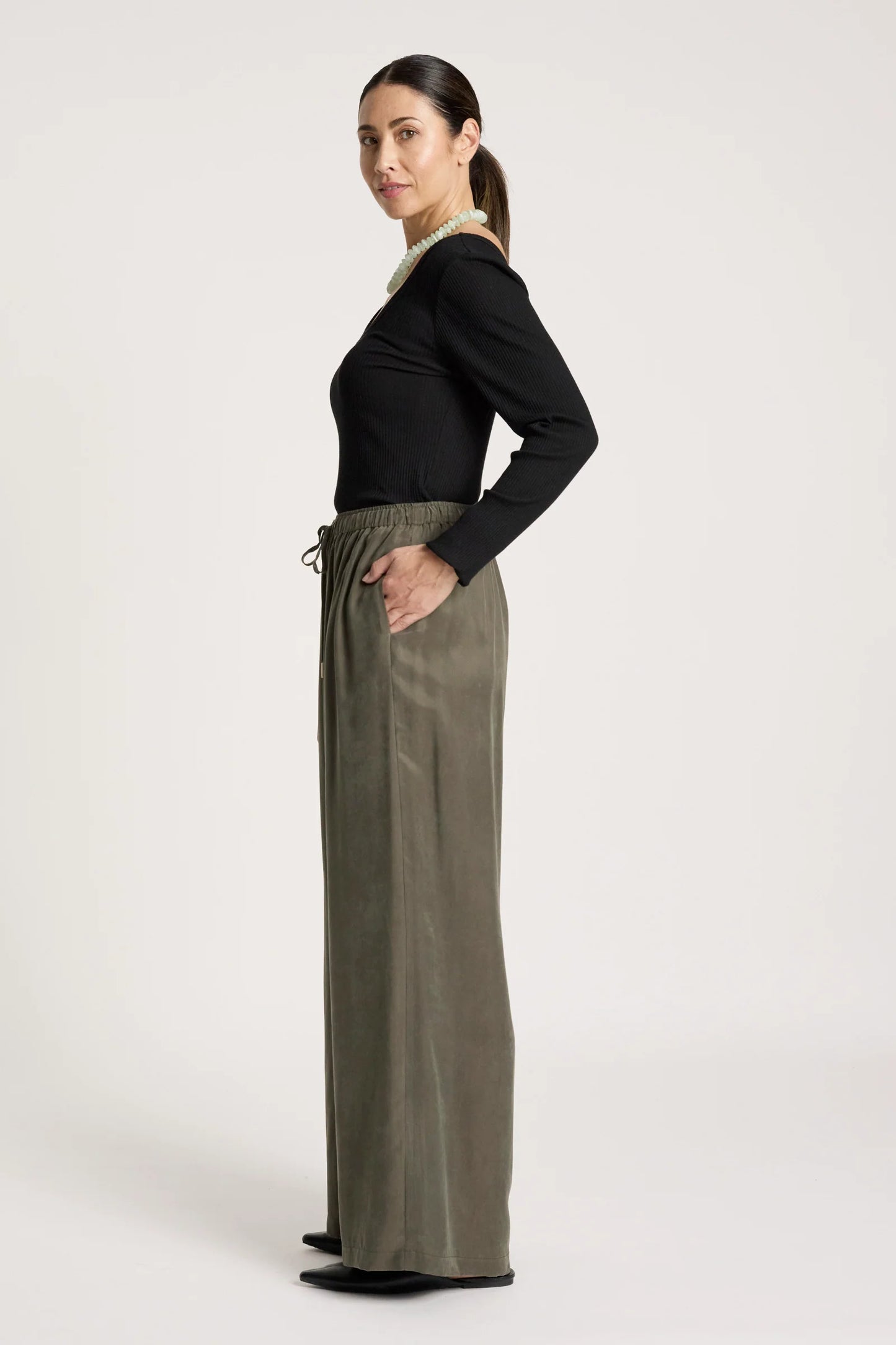 EB+IVE - Calista Pant - Pampas