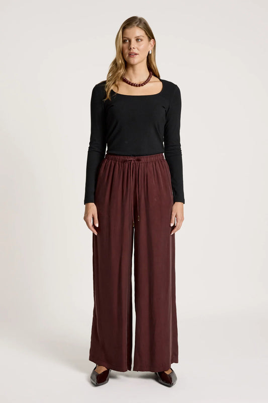 EB+IVE - Calista Pant - Mahogany