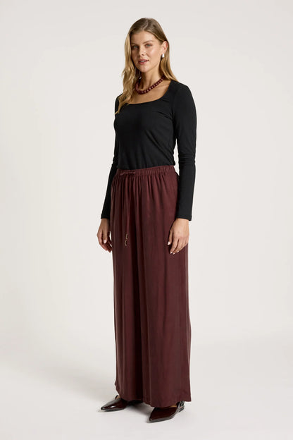 EB+IVE - Calista Pant - Mahogany