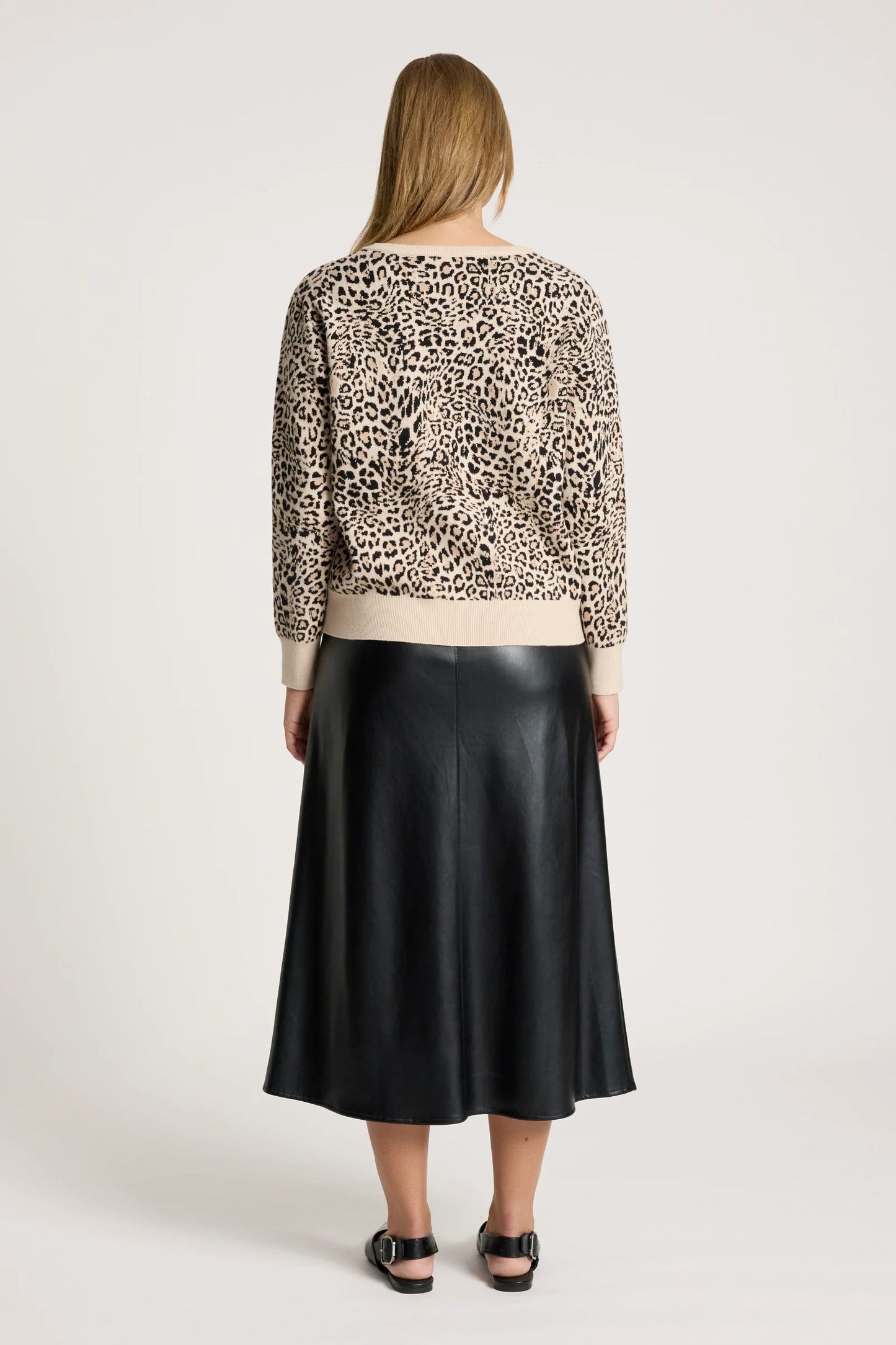EB+IVE - Zala Jumper - Nomad