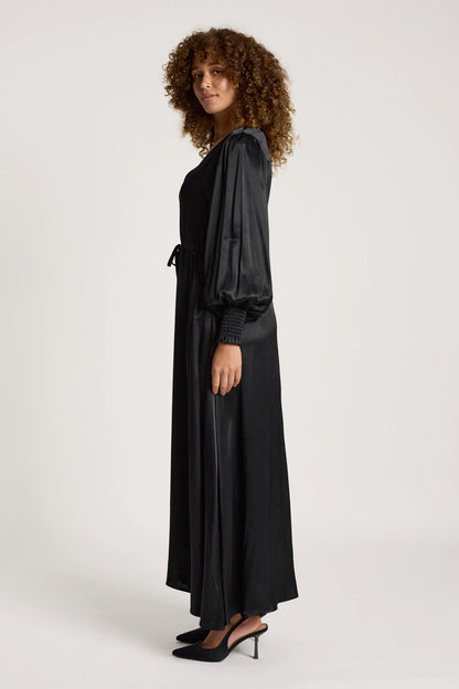 EB+IVE - San Maxi Dress - Black