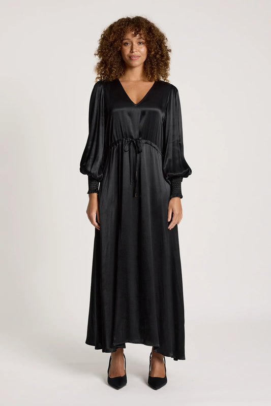 EB+IVE - San Maxi Dress - Black