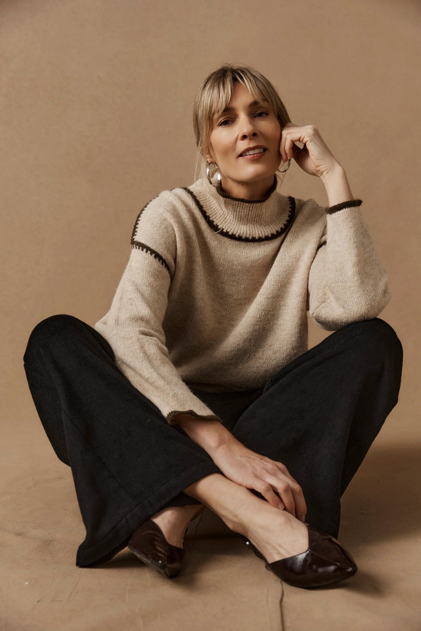 EB+IVE - Orin Jumper - Dune/Olive
