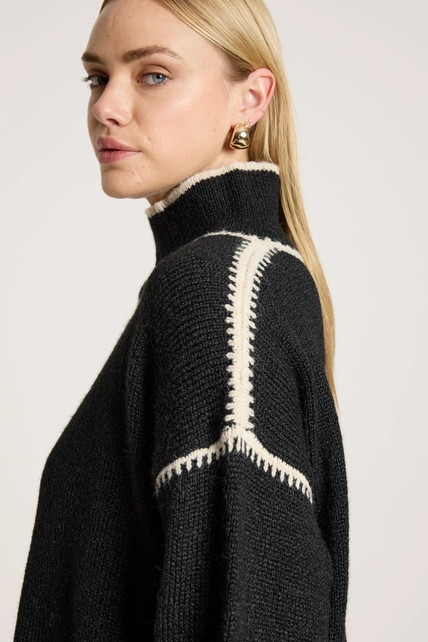 EB+IVE - Orin Jumper - Black/Dune