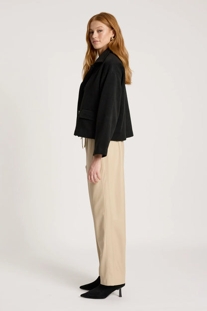 EB+IVE - Wanderer Crop Jacket - Black