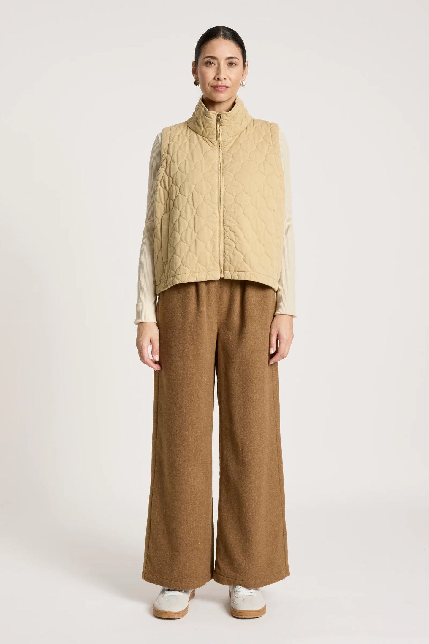 EB+IVE - Sansi Quilted Crop Vest - Dune