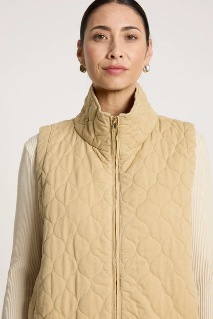 EB+IVE - Sansi Quilted Crop Vest - Dune
