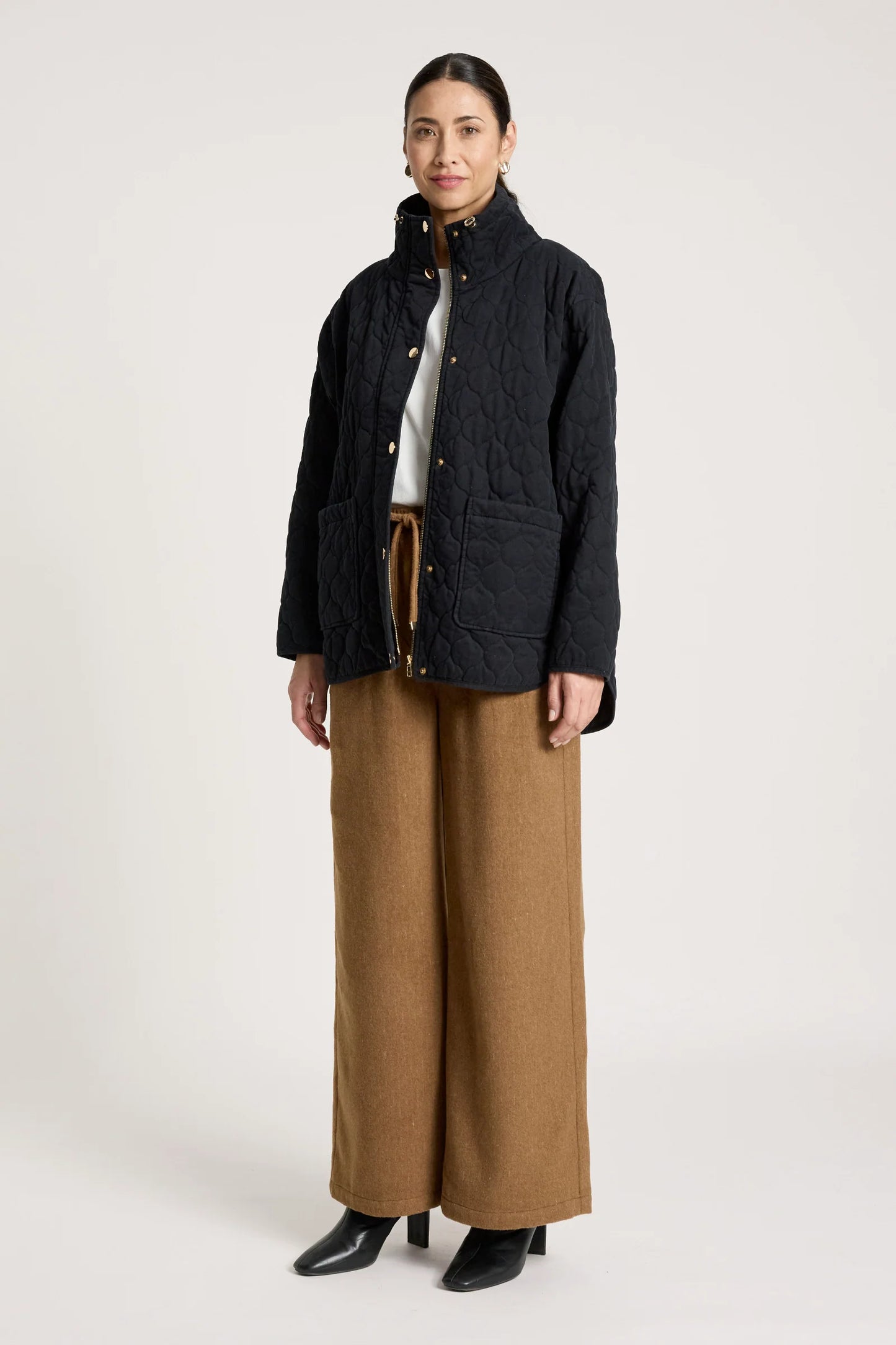 EB+IVE - Sansi Quilted Jacket - Black