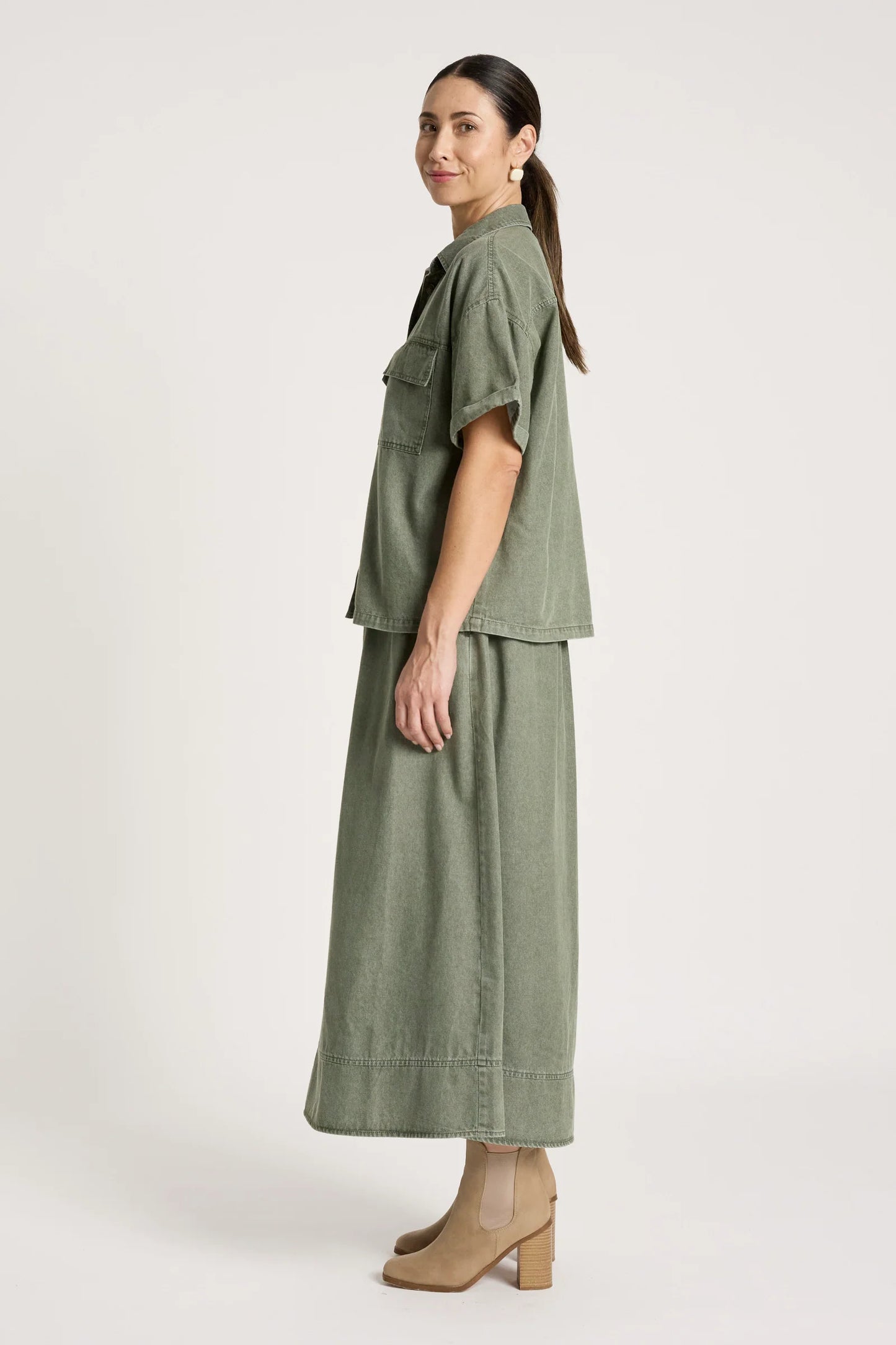 EB+IVE - Bodhi Denim Shirt - Olive