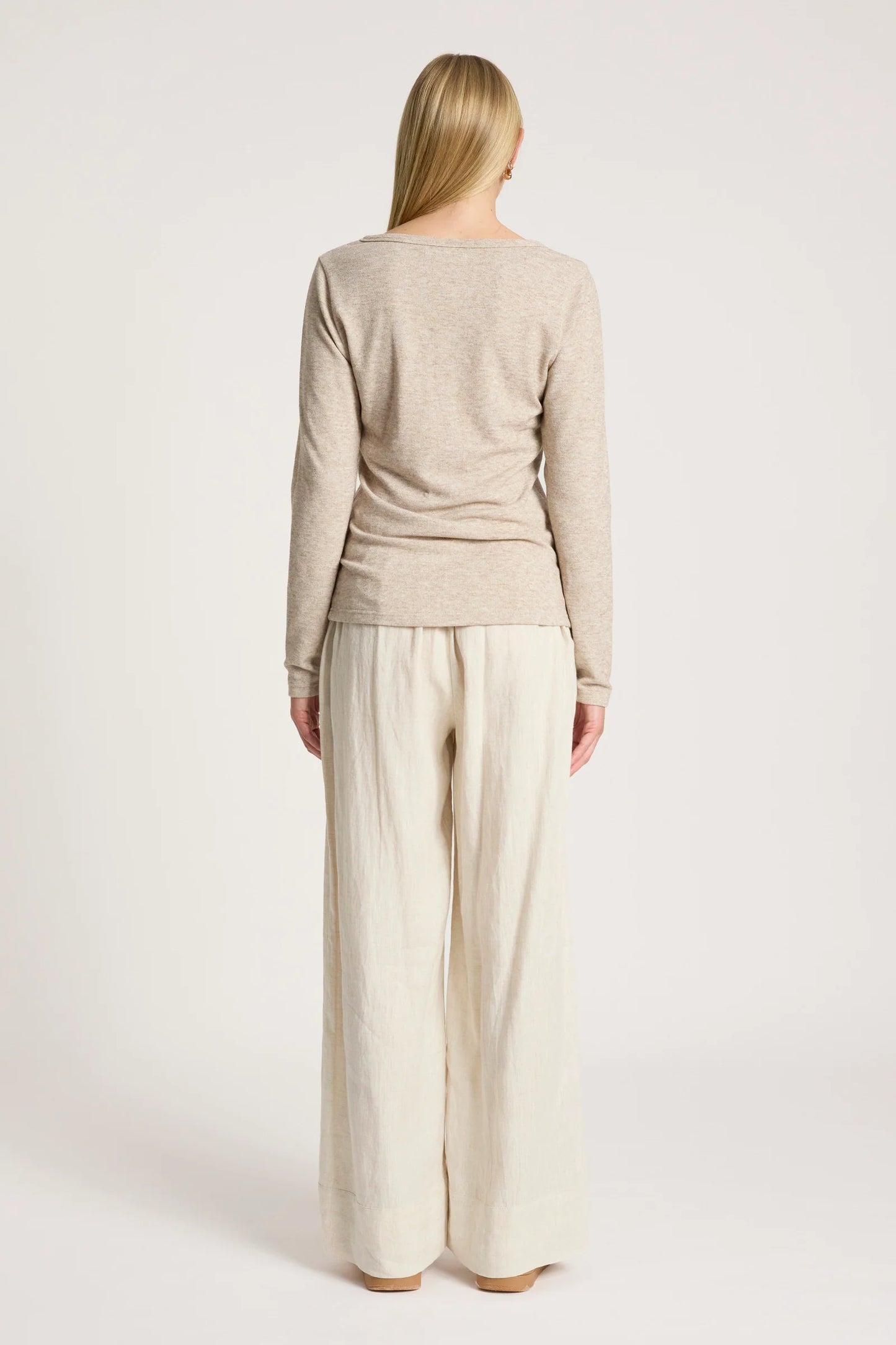EB+IVE - Rumi Long Sleeve Top - Bisque