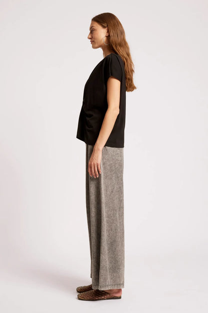EB+IVE - Casa Twist Tshirt - Black