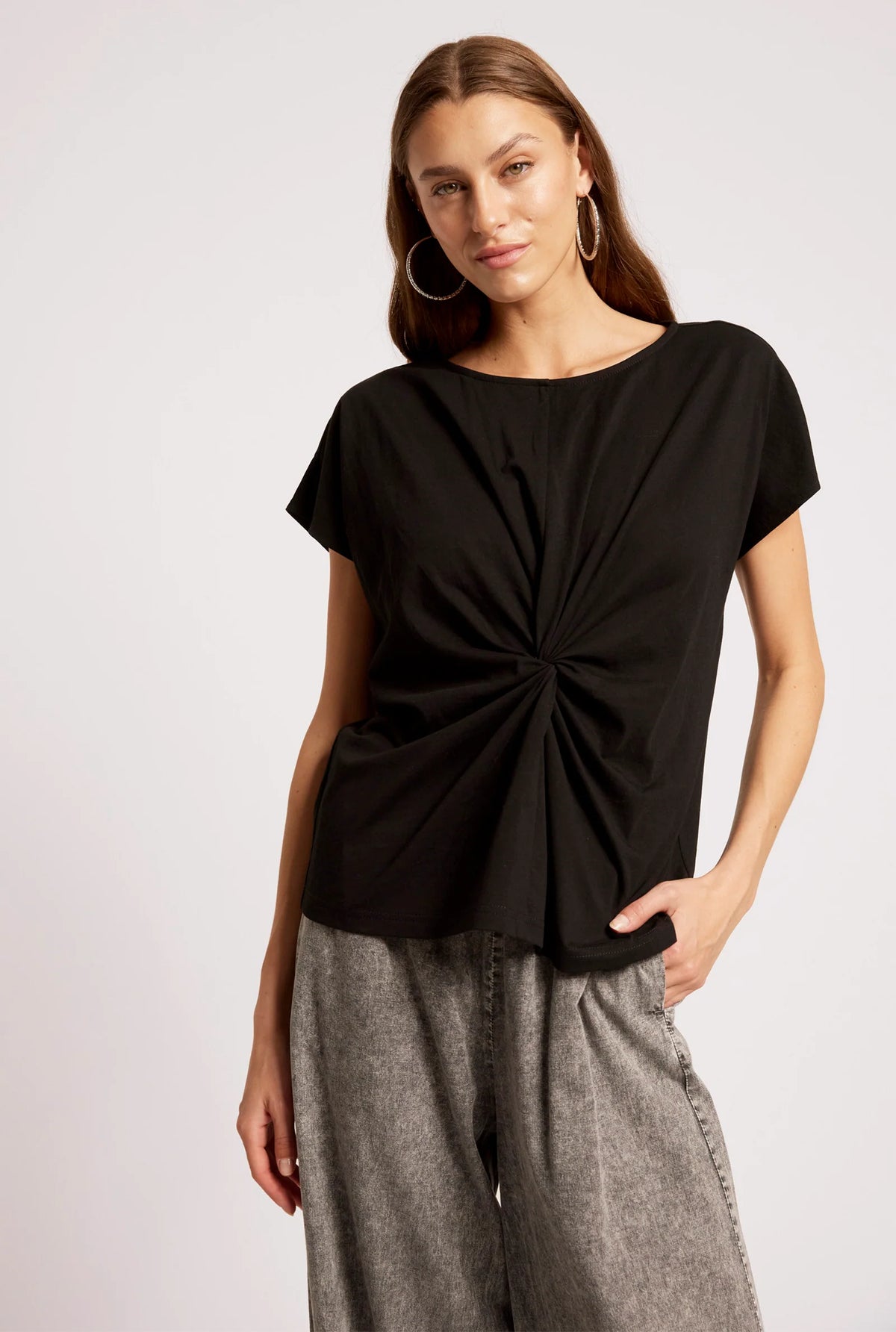 EB+IVE - Casa Twist Tshirt - Black