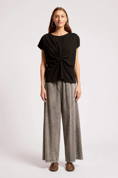 EB+IVE - Casa Twist Tshirt - Black
