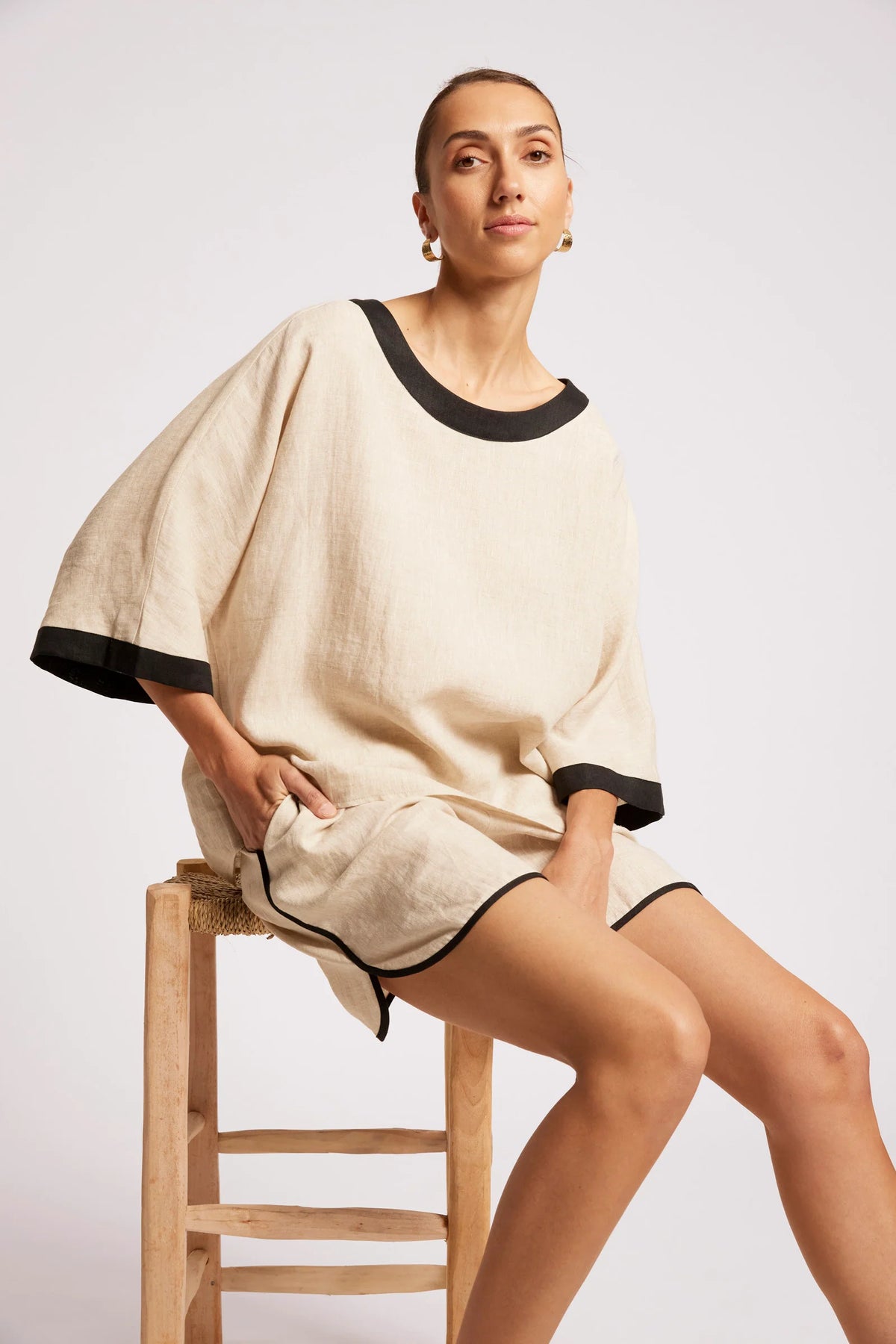 EB+IVE - Maris Relaxed Splice Top - Tusk/Black