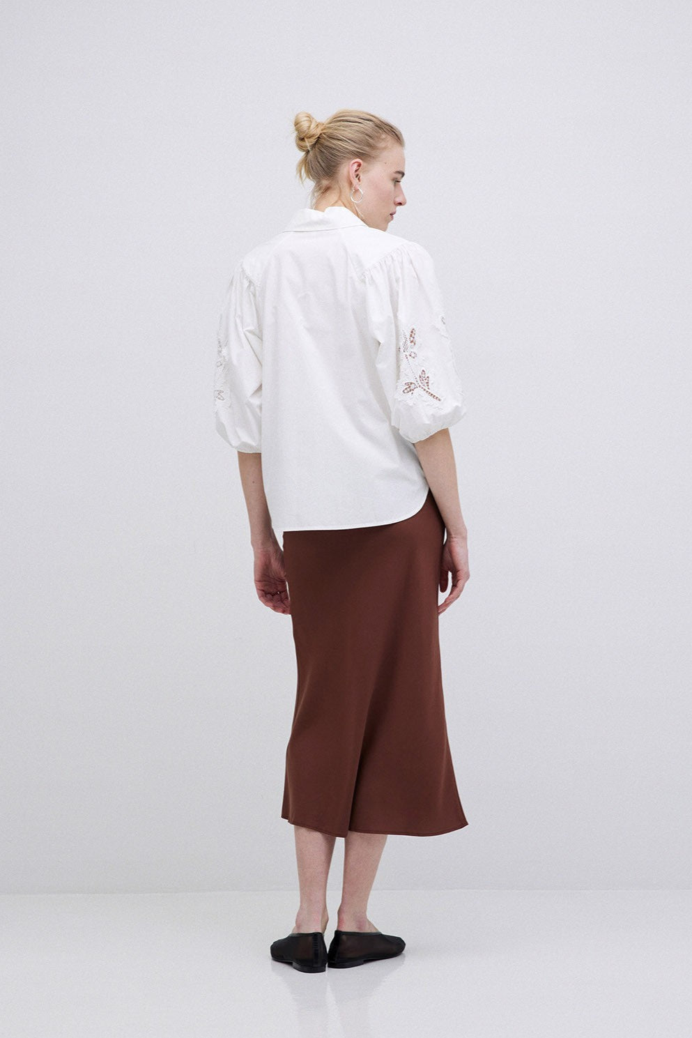 YERSE - White Poplin Lace Edge Shirt