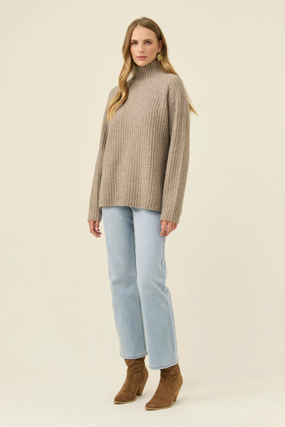 ISLE OF MINE - Miru Jumper