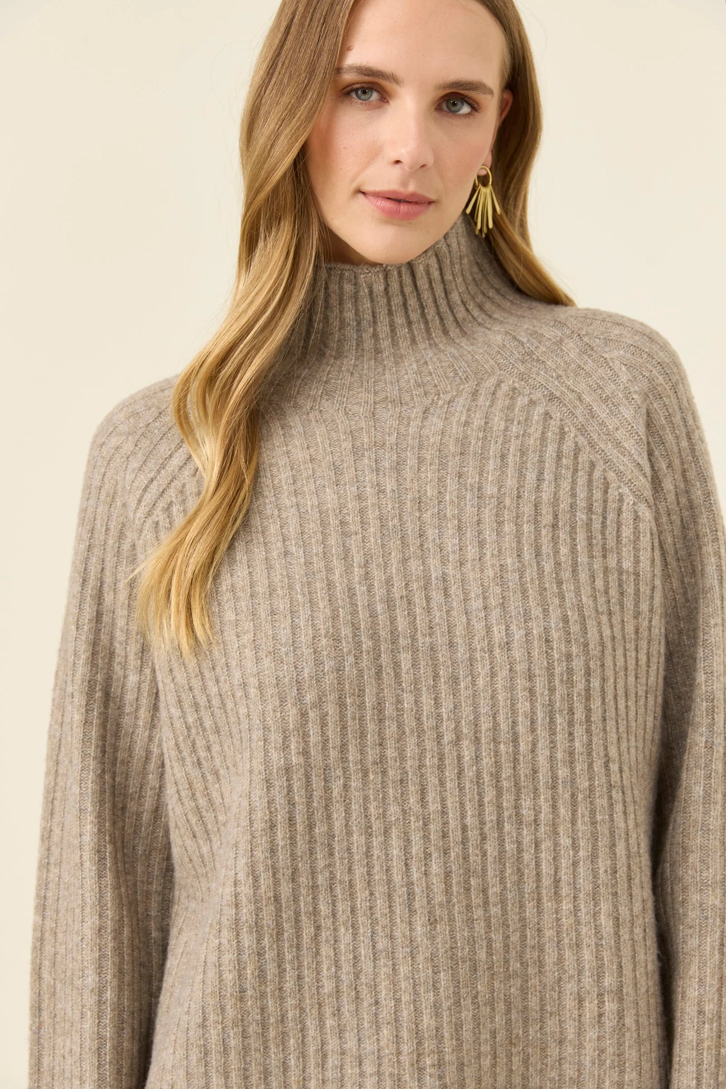 ISLE OF MINE - Miru Jumper