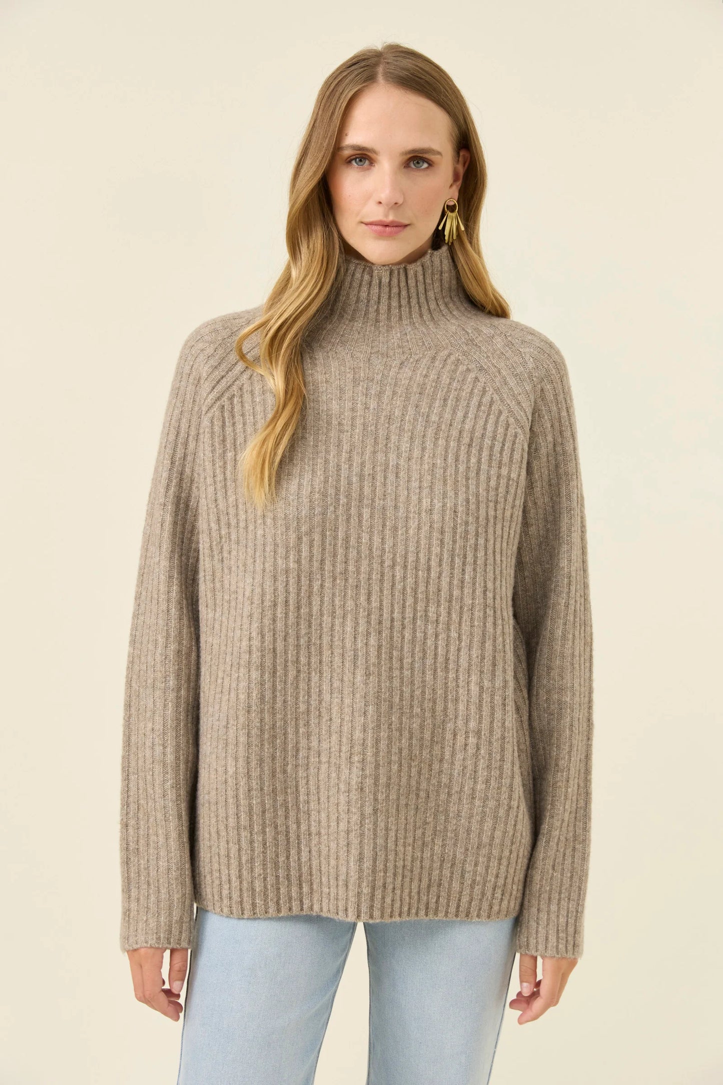 ISLE OF MINE - Miru Jumper