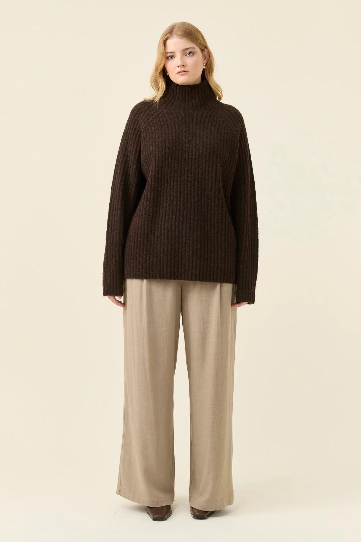 ISLE OF MINE - Miru Jumper
