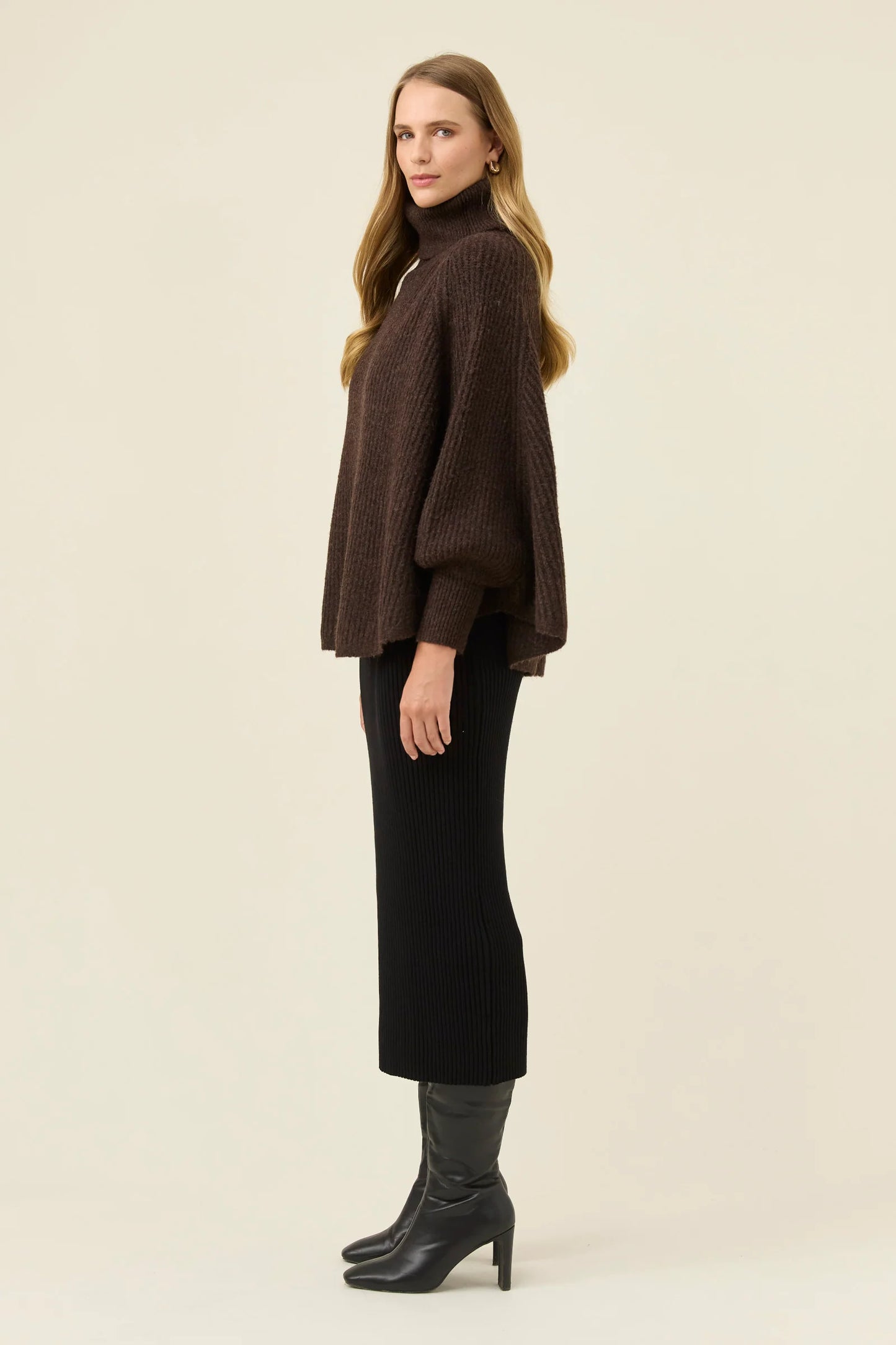 ISLE OF MINE - Miru Poncho - Chocolate