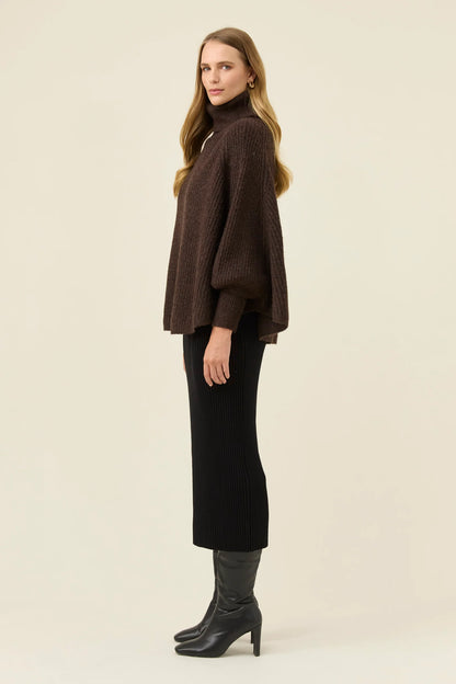 ISLE OF MINE - Miru Poncho - Chocolate