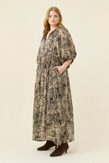 ISLE OF MINE - Wilma Maxi - Stone Paisley