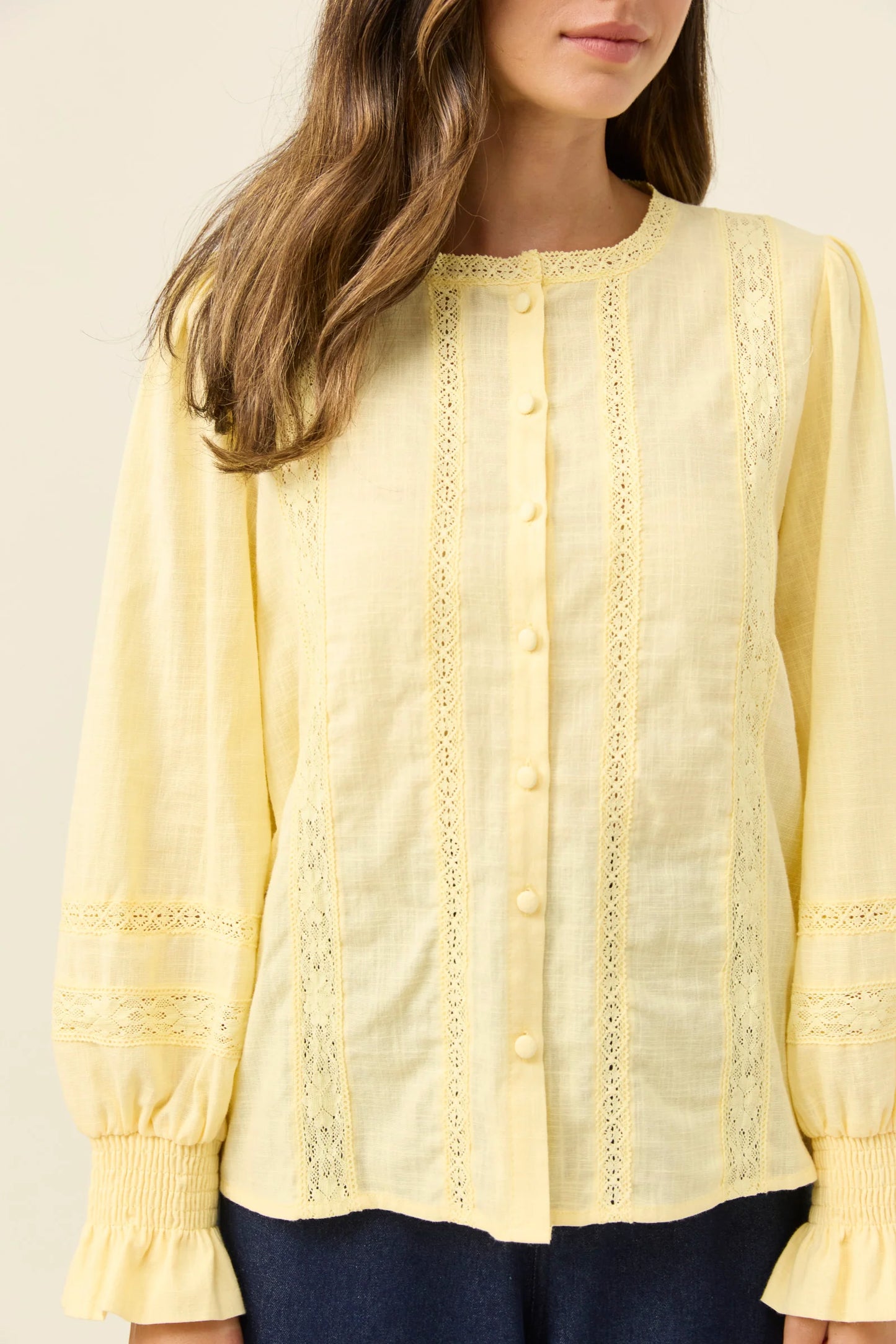 ISLE OF MINE - Maeve Shirt - Butter