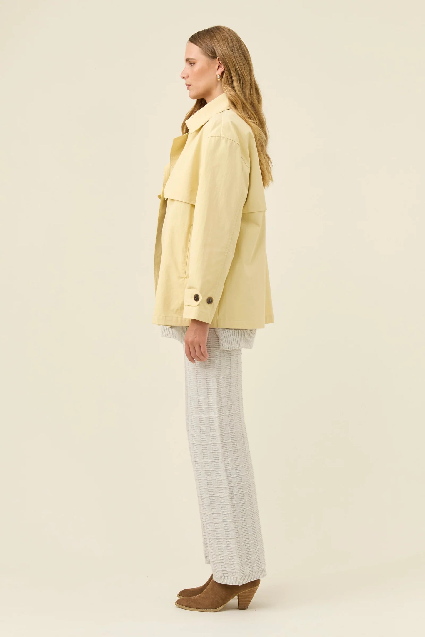 ISLE OF MINE - Farida Cropped Trench - Butter