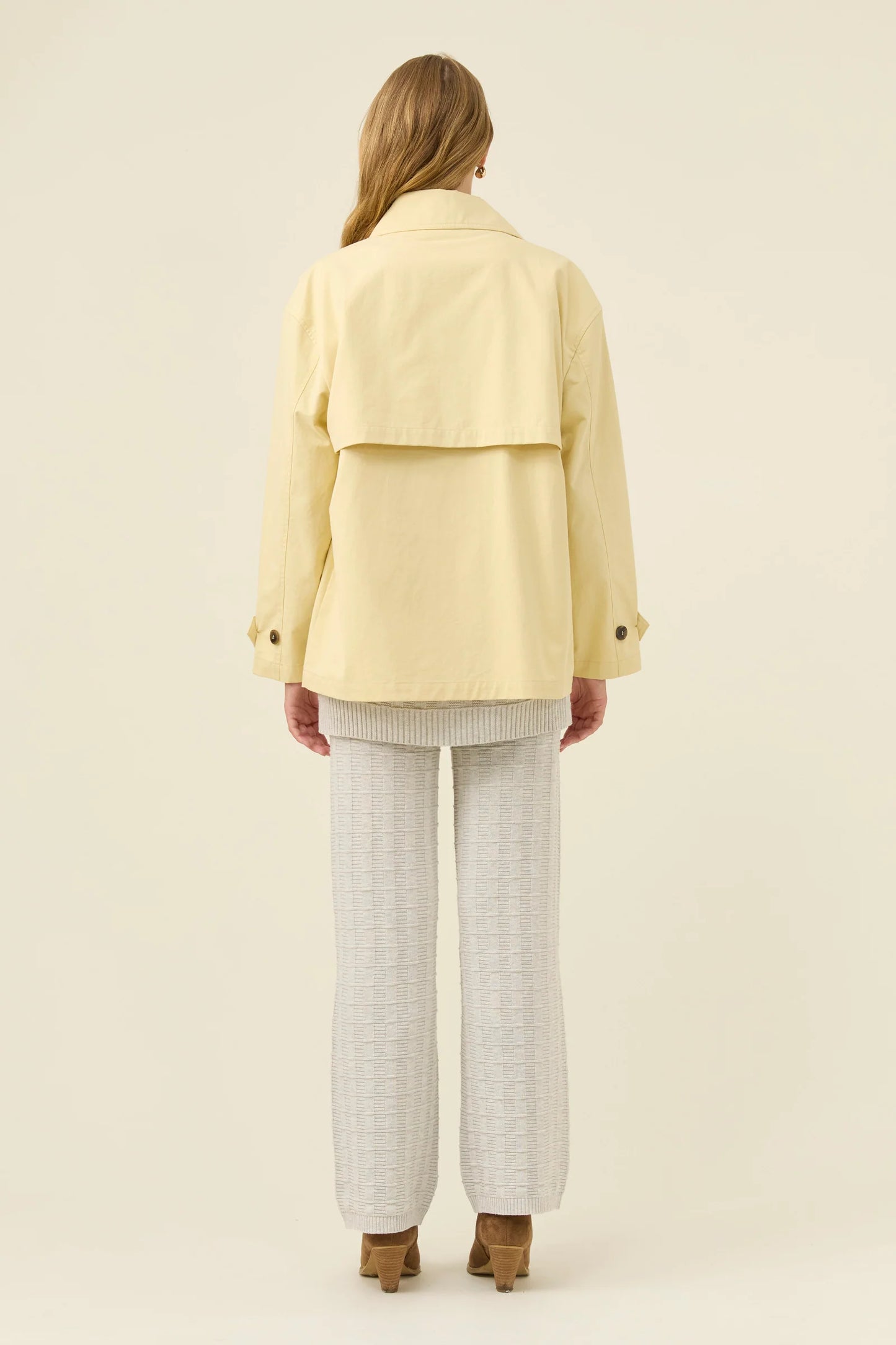 ISLE OF MINE - Farida Cropped Trench - Butter