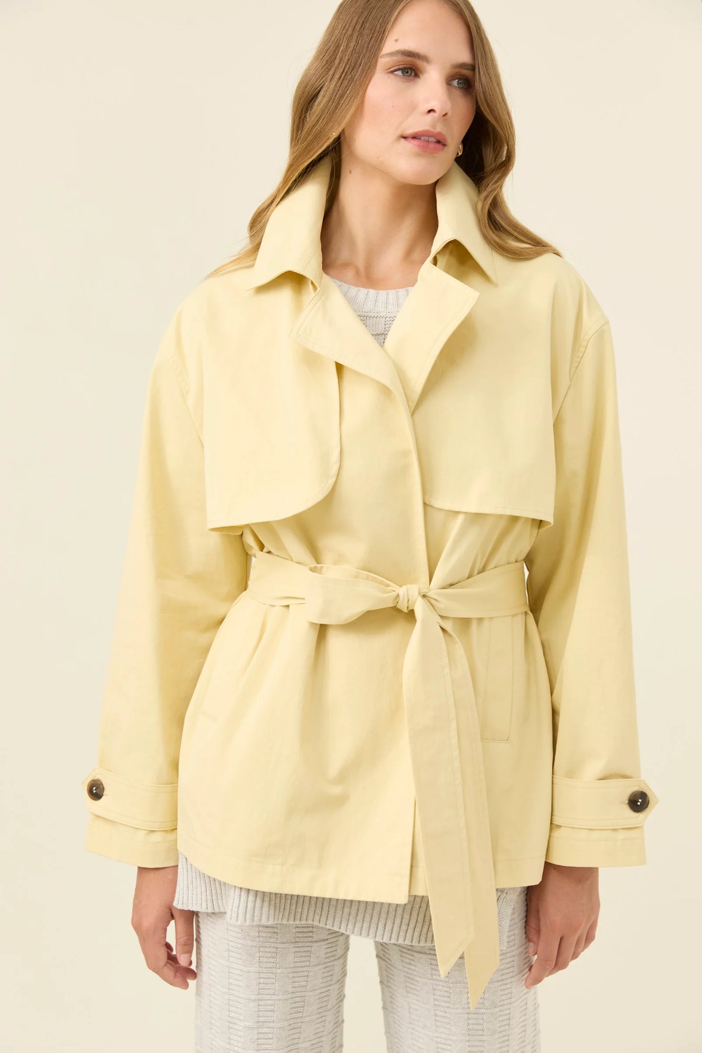 ISLE OF MINE - Farida Cropped Trench - Butter