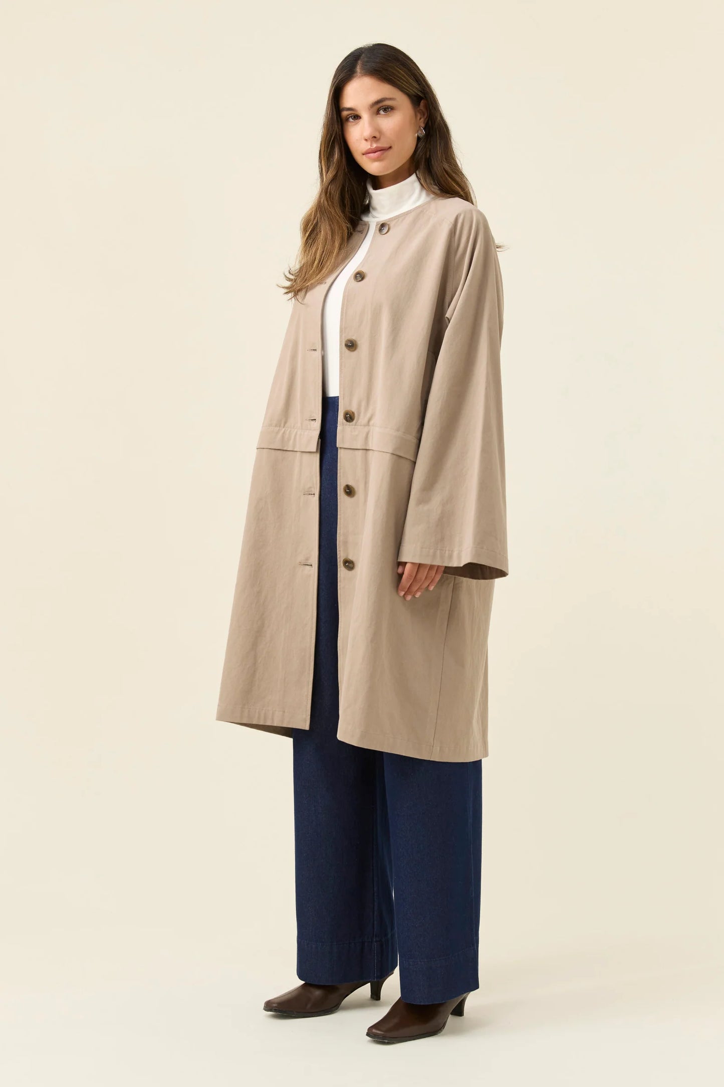 ISLE OF MINE - Farida Convertible Coat - Stone