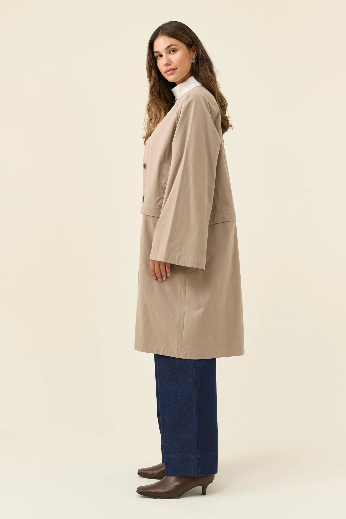 ISLE OF MINE - Farida Convertible Coat - Stone
