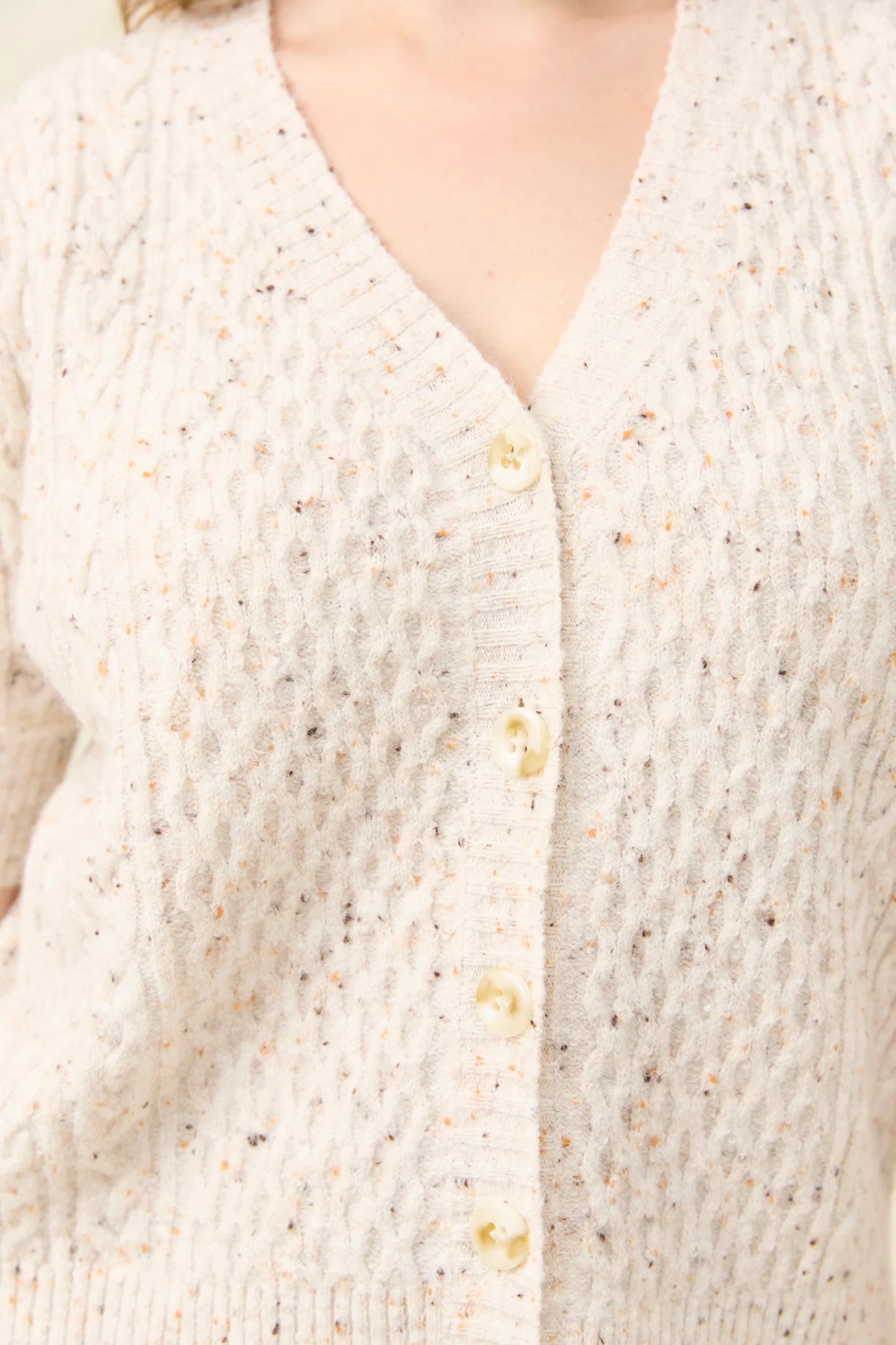 ISLE OF MINE - Mckenna Short Sleeve Cardigan - Ivory