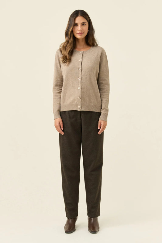 ISLE OF MINE - Darby Cardigan - Stone