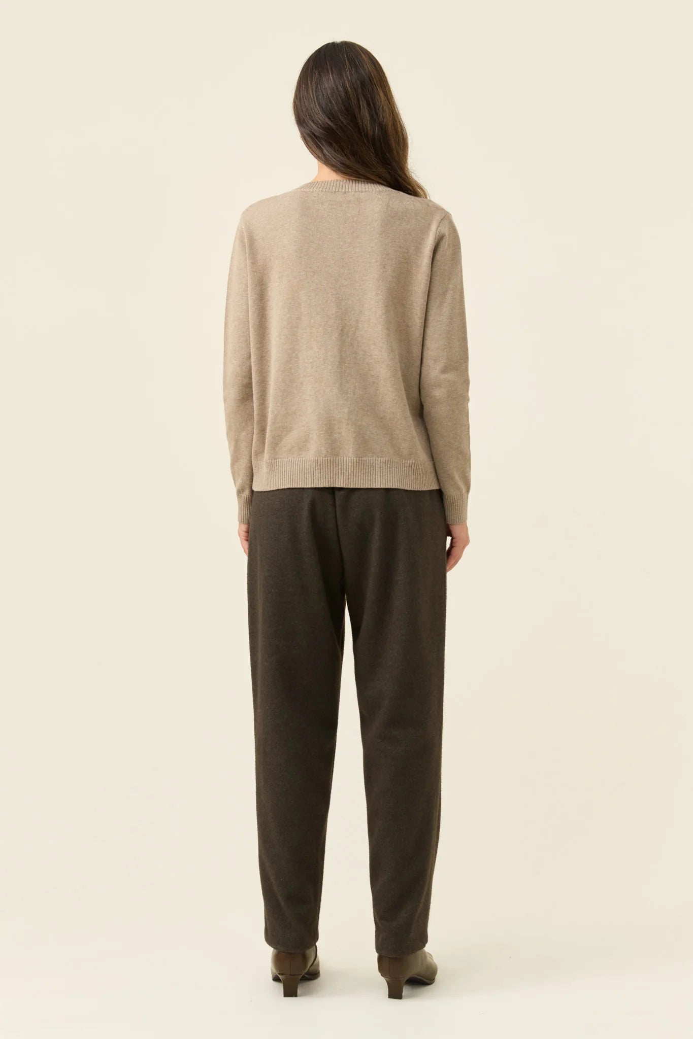 ISLE OF MINE - Darby Cardigan - Stone
