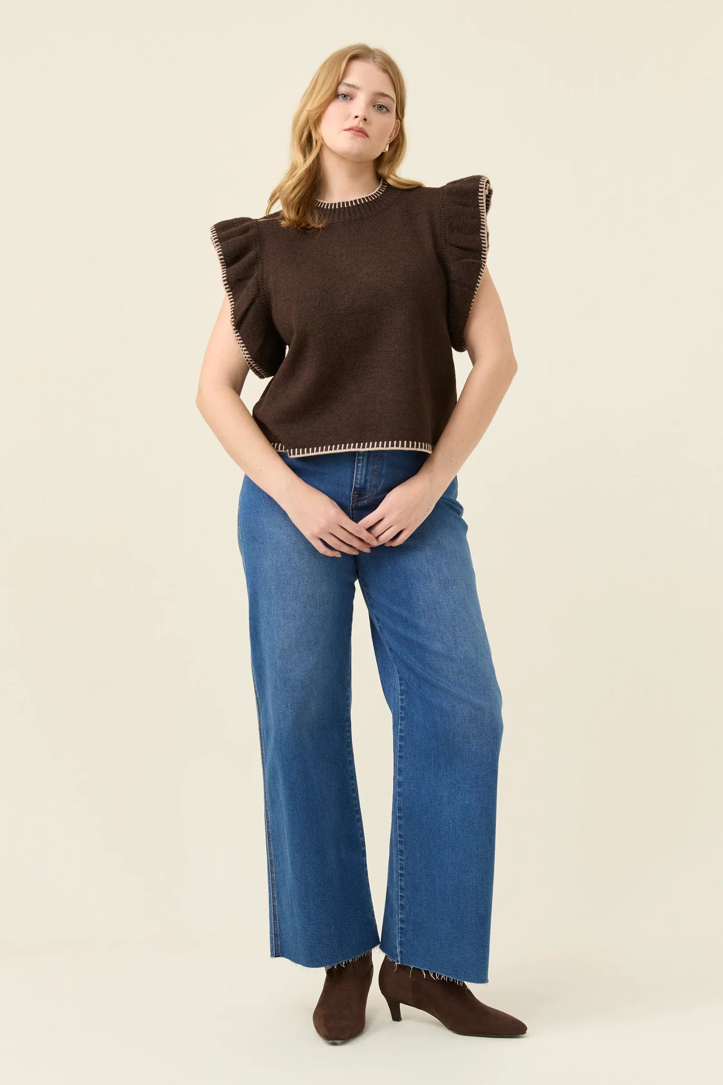 ISLE OF MINE - Athena Frill Knit Top - Chocolate
