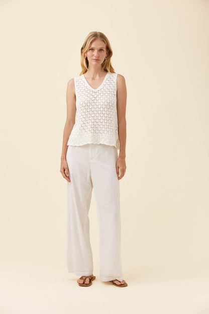ISLE OF MINE - Mia Knit Top - White