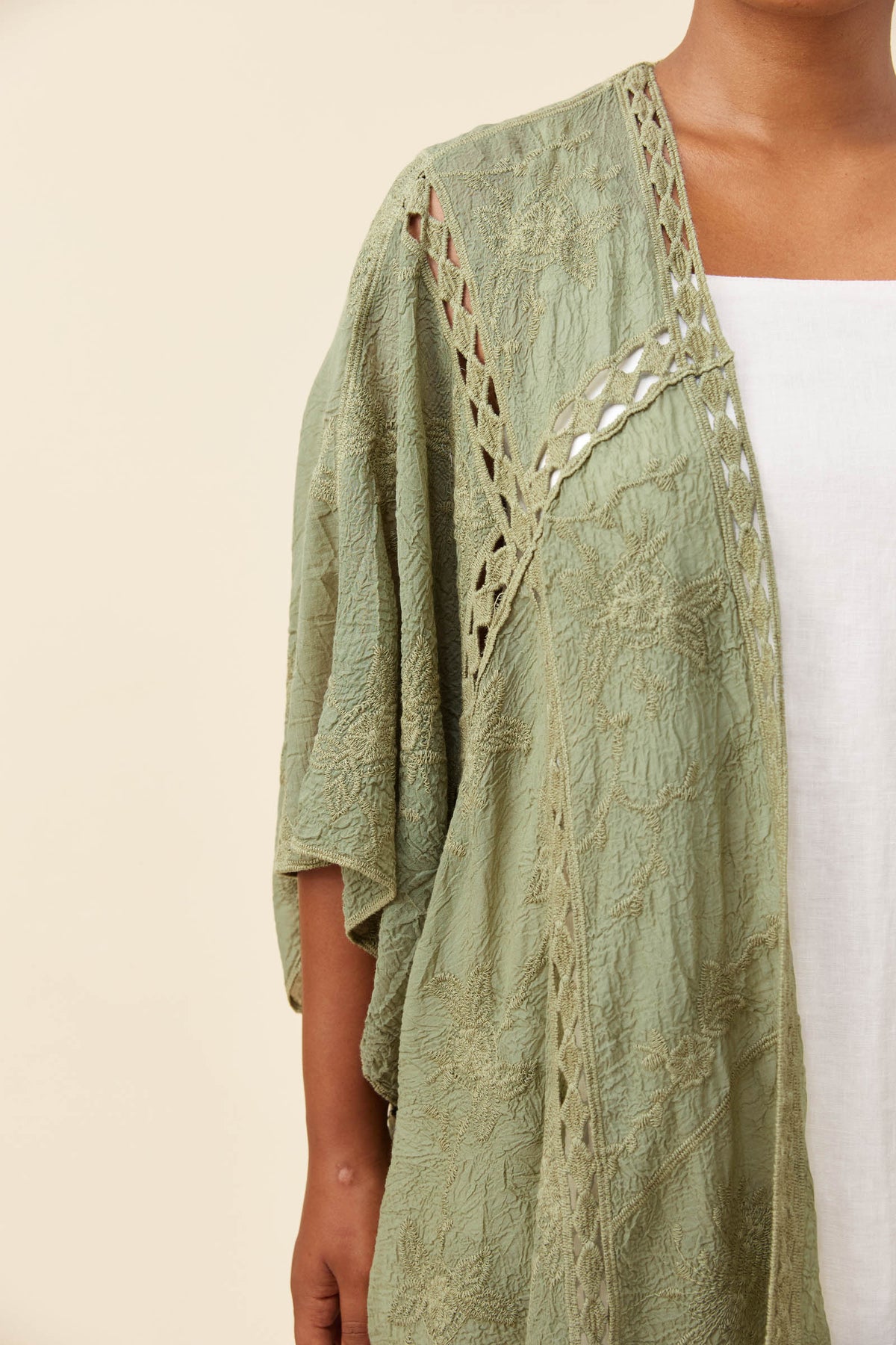 ISLE OF MINE - Elodie Cape - Sage