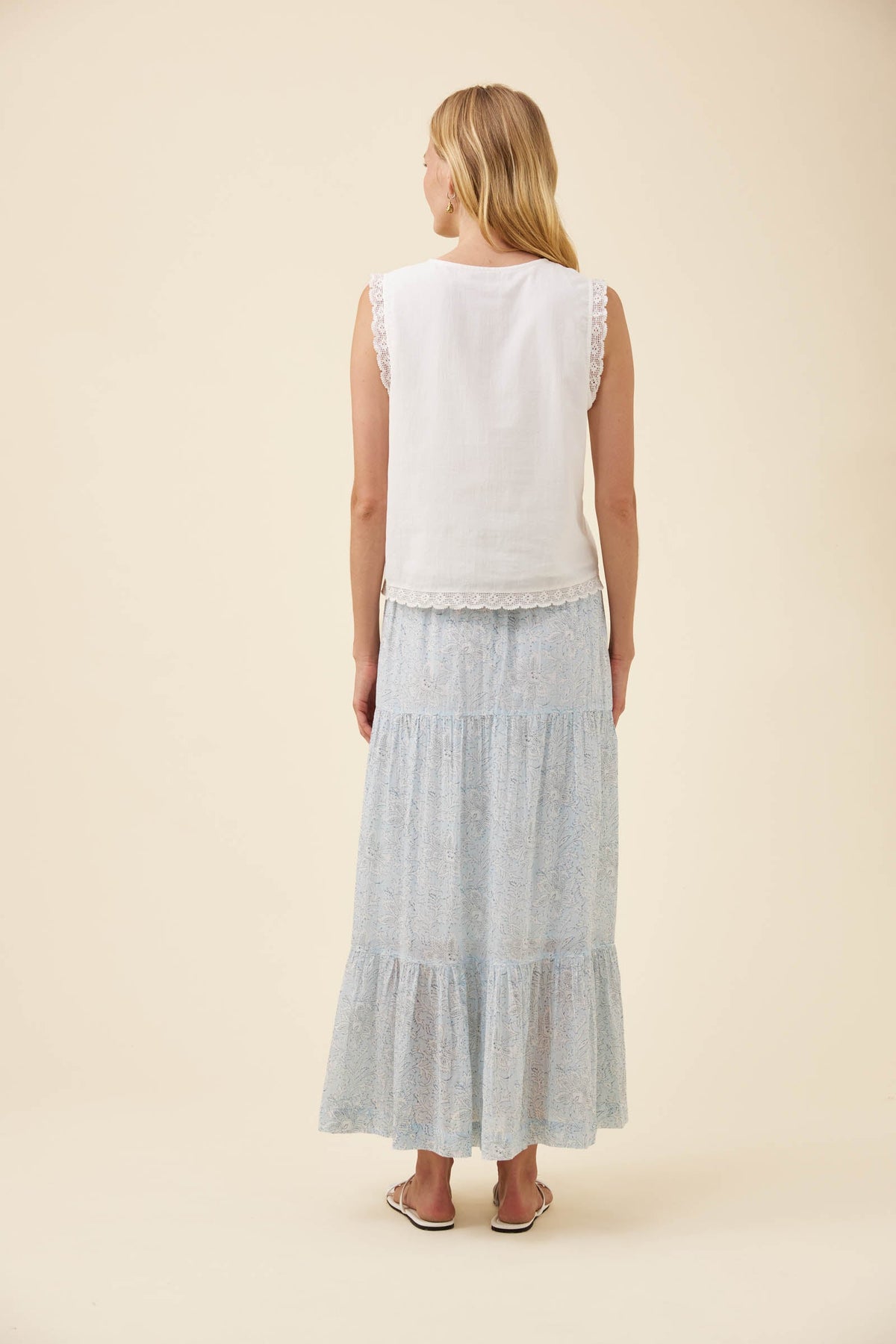 ISLE OF MINE - Frances Button Tank - White
