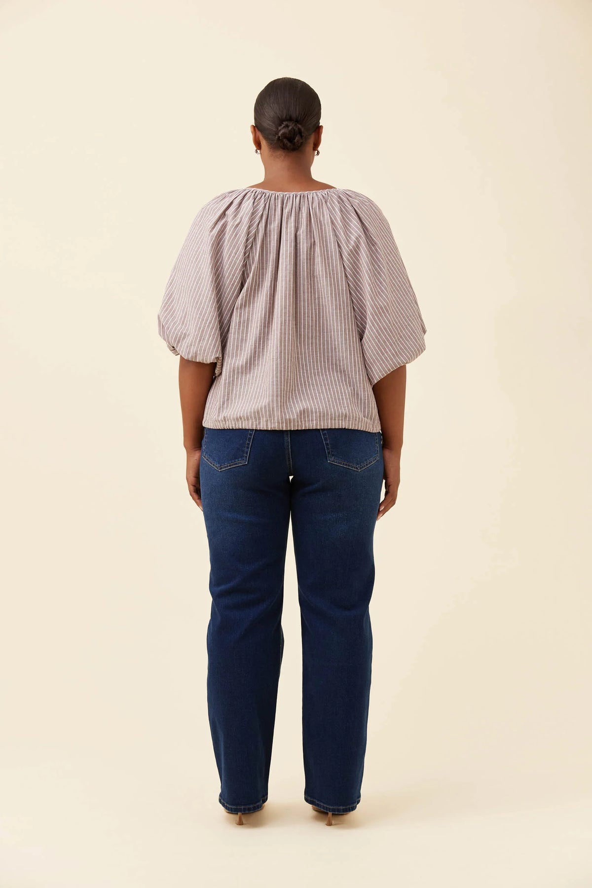 ISLE OF MINE - Lyndell Drawstring Top - Taupe